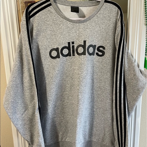 Adidas crew neck sweatshirt - Picture 1 of 3